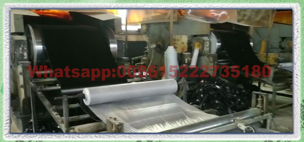 Black rubber roll