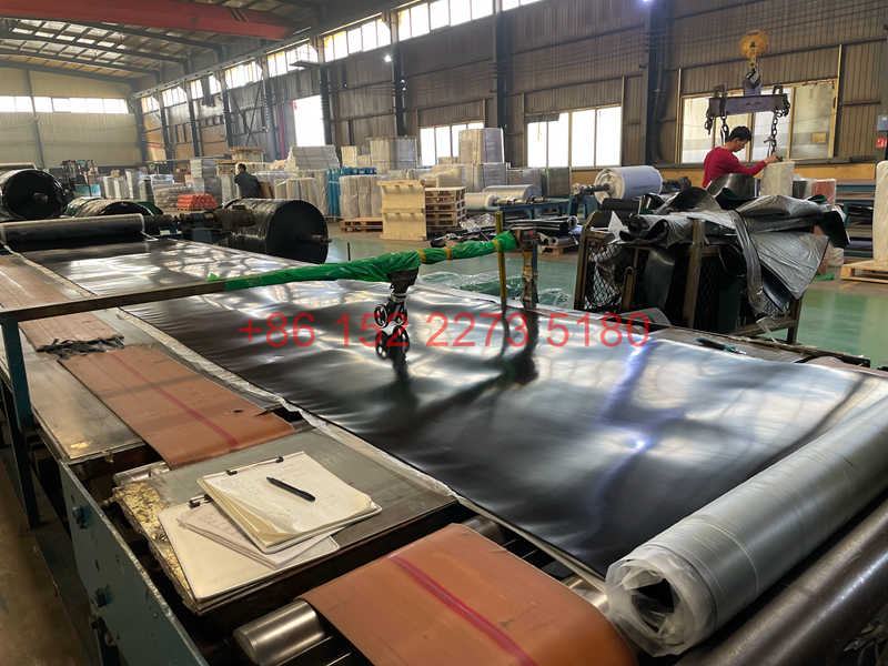 Corrosion-resistant rubber sheet
