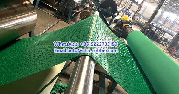 Non slip rubber roll 