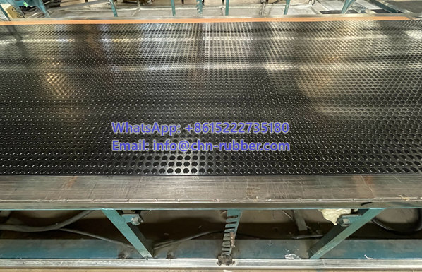 coin grip flooring
